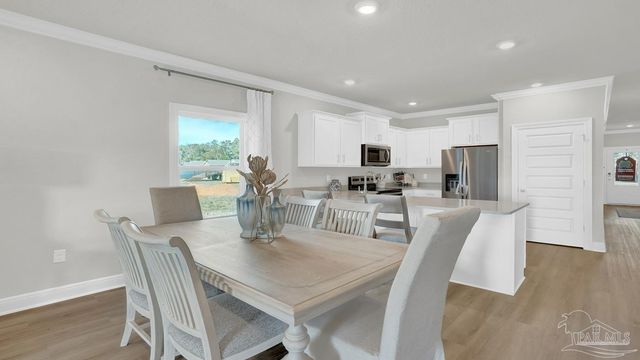 24 Spoonbill St, Cantonment, FL 32533