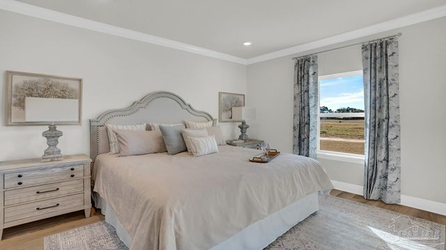 24 Spoonbill St, Cantonment, FL 32533