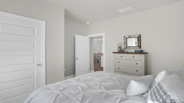 24 Spoonbill St, Cantonment, FL 32533