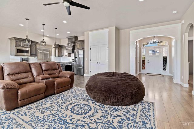 2103 W Egret, Nampa, ID 83686