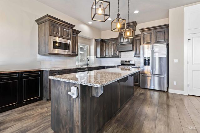 2103 W Egret, Nampa, ID 83686