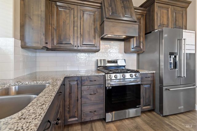 2103 W Egret, Nampa, ID 83686