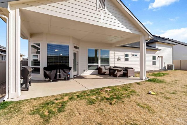 2103 W Egret, Nampa, ID 83686