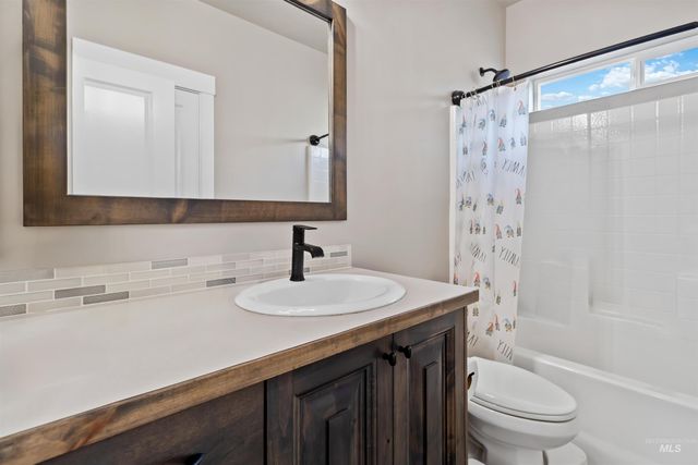 2103 W Egret, Nampa, ID 83686