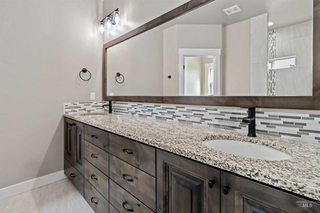 2103 W Egret, Nampa, ID 83686