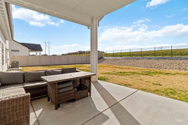 2103 W Egret, Nampa, ID 83686