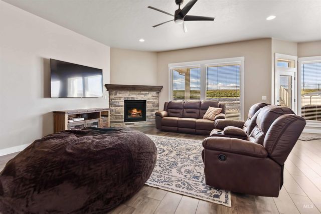 2103 W Egret, Nampa, ID 83686