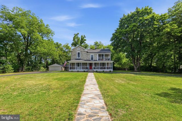 105 E WASHINGTON ST, Remington, VA 22734