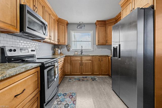 244 Carrie DR, Franklin, VA 23851