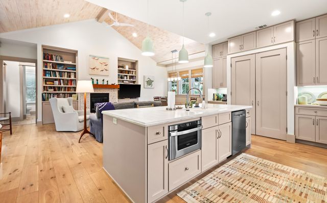 321 Seabreeze Boulevard, Seacrest, FL 32461