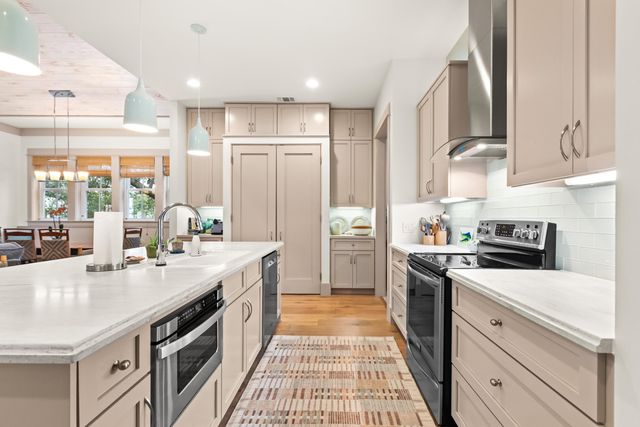 321 Seabreeze Boulevard, Seacrest, FL 32461