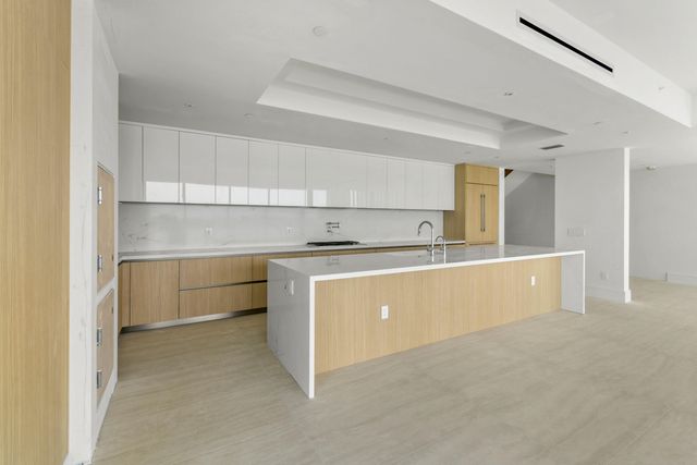 12450 SE Crystal Cove Place 13, Jupiter, FL 33469