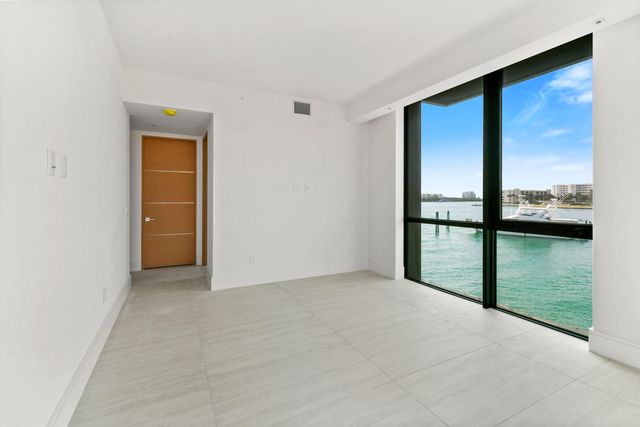 12450 SE Crystal Cove Place 13, Jupiter, FL 33469
