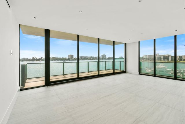 12450 SE Crystal Cove Place 13, Jupiter, FL 33469