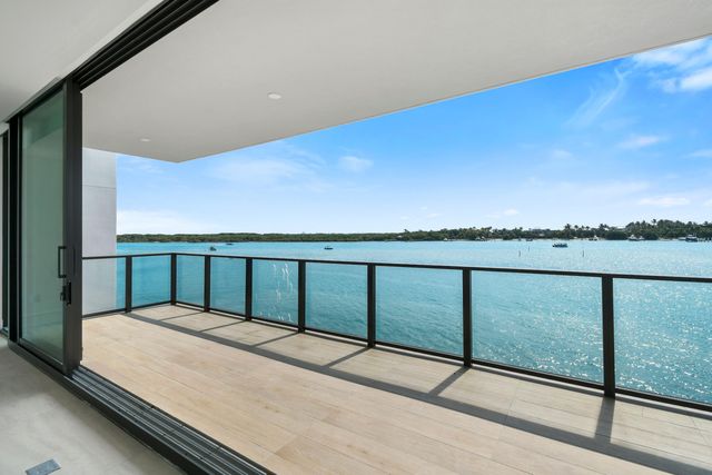 12450 SE Crystal Cove Place 13, Jupiter, FL 33469