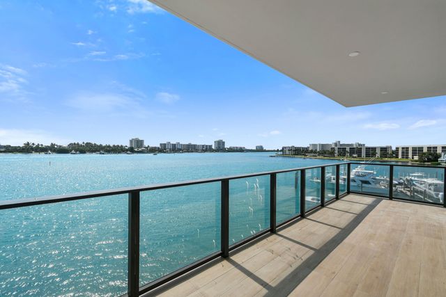 12450 SE Crystal Cove Place 13, Jupiter, FL 33469