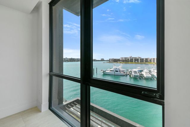12450 SE Crystal Cove Place 13, Jupiter, FL 33469