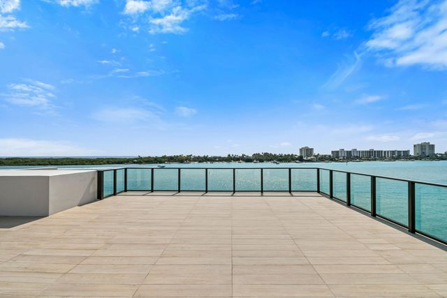 12450 SE Crystal Cove Place 13, Jupiter, FL 33469