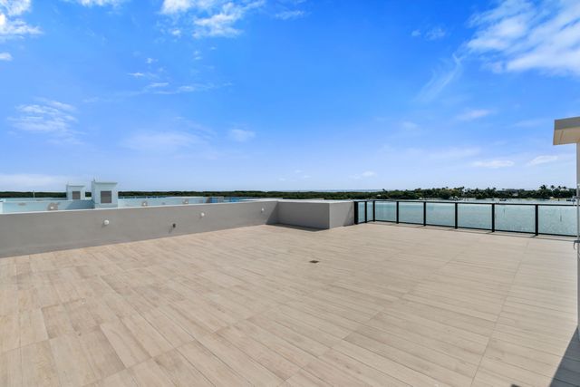 12450 SE Crystal Cove Place 13, Jupiter, FL 33469