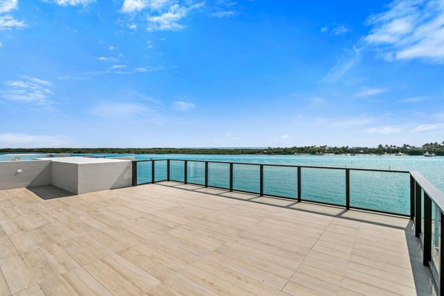 12450 SE Crystal Cove Place 13, Jupiter, FL 33469
