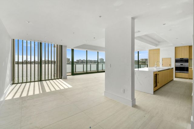 12450 SE Crystal Cove Place 13, Jupiter, FL 33469