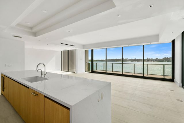 12450 SE Crystal Cove Place 13, Jupiter, FL 33469