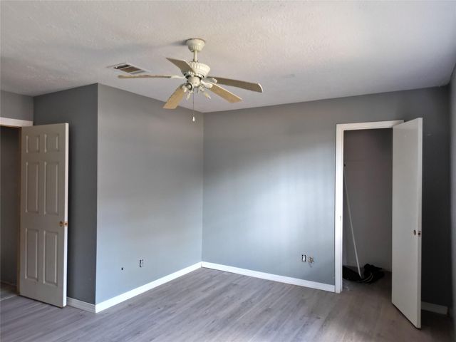 8006 White Swan Drive, Humble, TX 77396