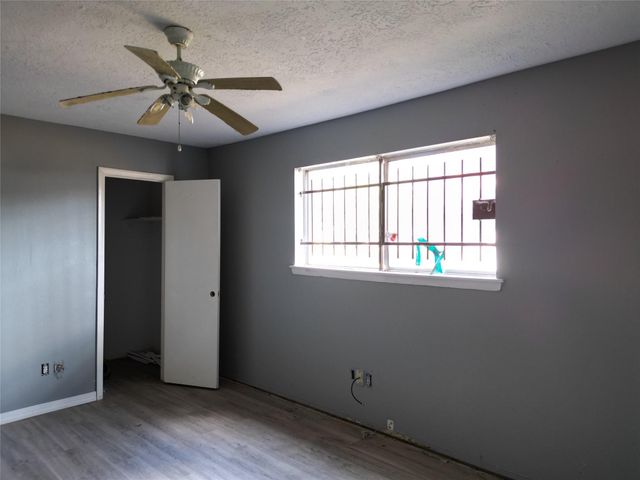 8006 White Swan Drive, Humble, TX 77396