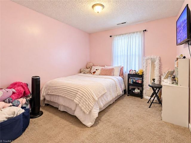 1704 Bellwick Drive, Greensboro, NC 27406