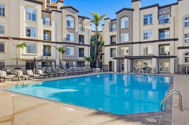 9229 Regents L206, La Jolla, CA 92037