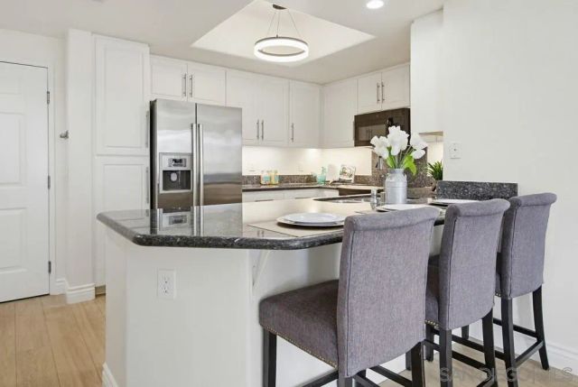 9229 Regents L206, La Jolla, CA 92037