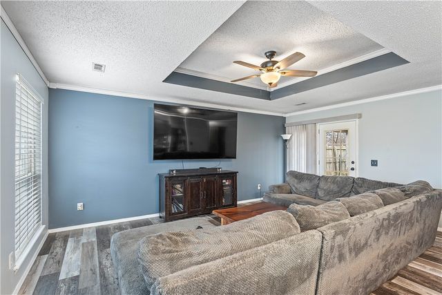 2906 Levi Lane, Bentonville, AR 72712