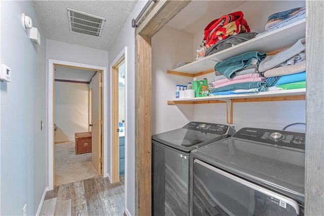 2906 Levi Lane, Bentonville, AR 72712