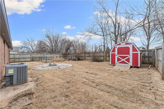 2906 Levi Lane, Bentonville, AR 72712