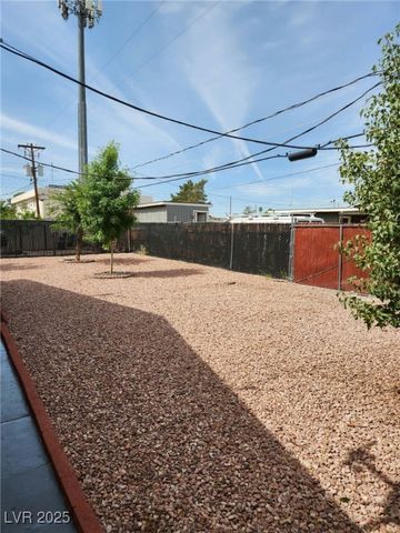 2427 McCarran Street, North Las Vegas, NV 89030