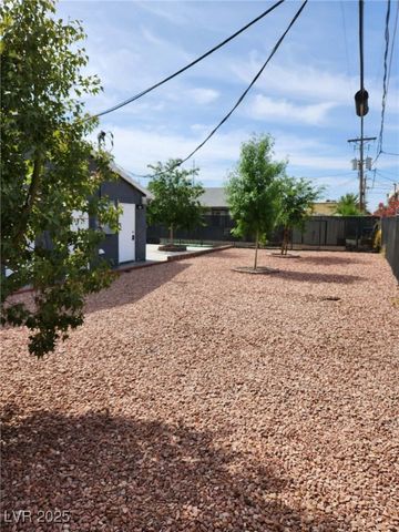 2427 McCarran Street, North Las Vegas, NV 89030