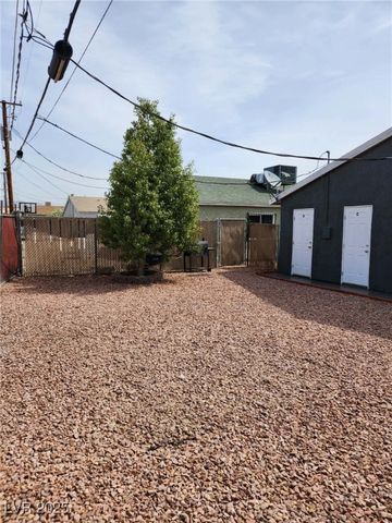 2427 McCarran Street, North Las Vegas, NV 89030