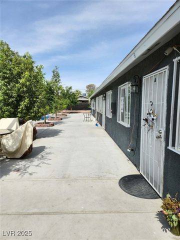 2427 McCarran Street, North Las Vegas, NV 89030