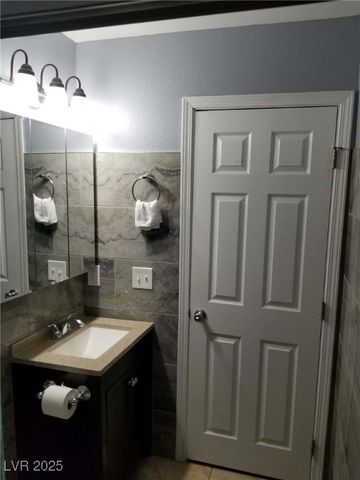 2427 McCarran Street, North Las Vegas, NV 89030