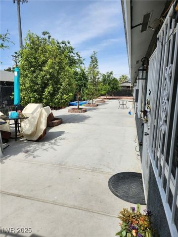 2427 McCarran Street, North Las Vegas, NV 89030