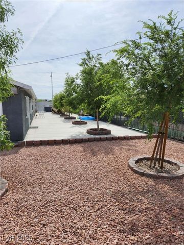 2427 McCarran Street, North Las Vegas, NV 89030