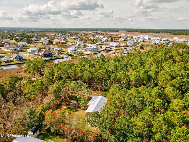 11014 Gannet Street, Bay Saint Louis, MS 39520