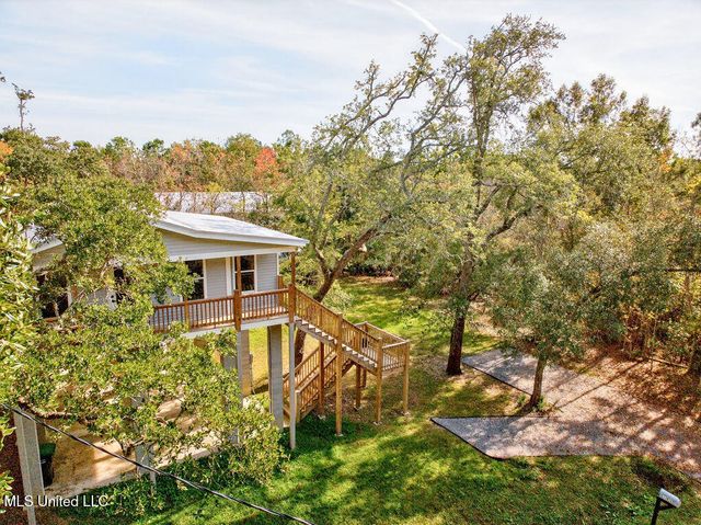 11014 Gannet Street, Bay Saint Louis, MS 39520