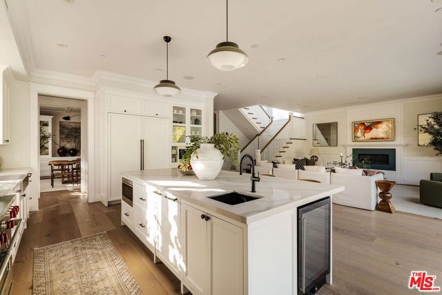 822 N Genesee Avenue, Los Angeles, CA 90046