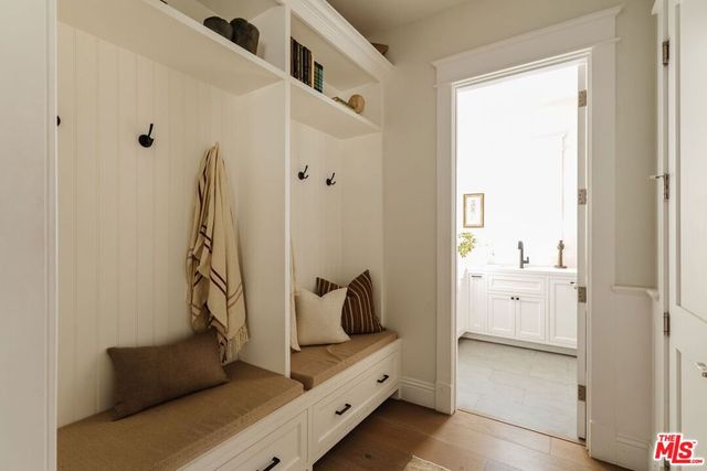 822 N Genesee Avenue, Los Angeles, CA 90046