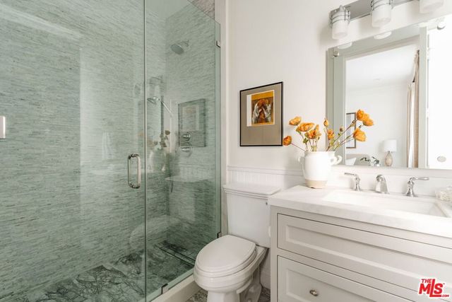 822 N Genesee Avenue, Los Angeles, CA 90046