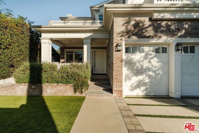 822 N Genesee Avenue, Los Angeles, CA 90046