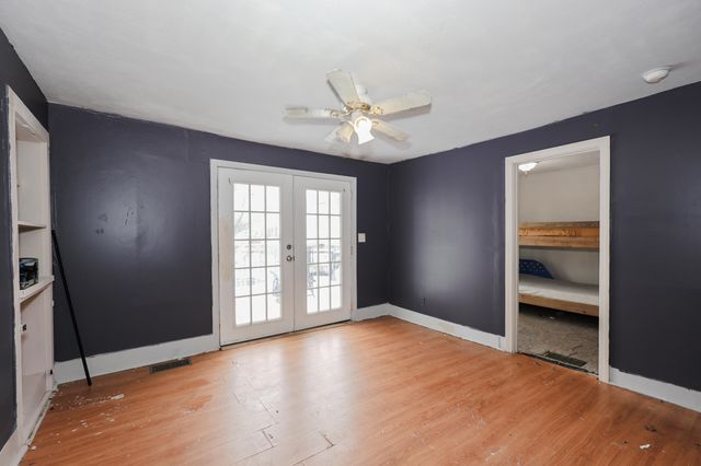 32 Norton Street, Nashua, NH 03064