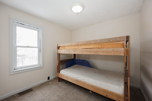 32 Norton Street, Nashua, NH 03064