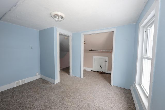 32 Norton Street, Nashua, NH 03064